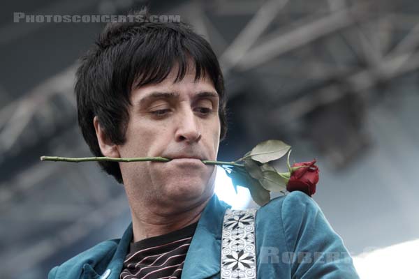 JOHNNY MARR - 2013-08-23 - SAINT CLOUD - Domaine National - Scene de l'Industrie - 